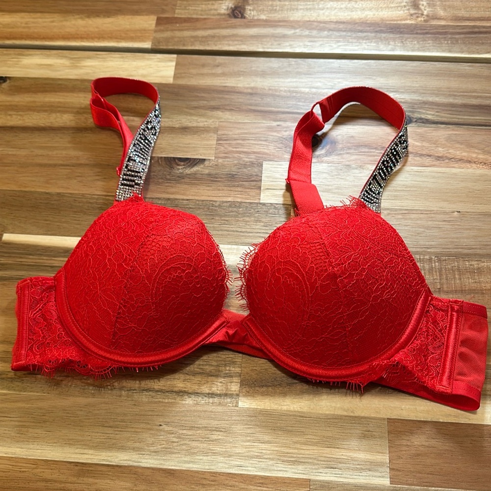 Victoria’s Secret Very Sexy push up bra rhinestone adjustable straps red 34A